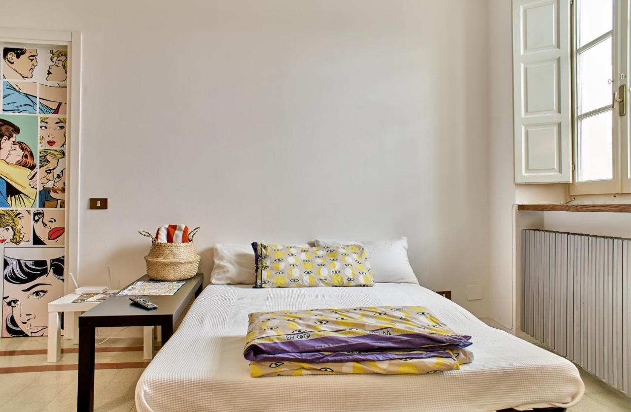 Apartamento Colorato E Vivace Bilocale Lucca Exterior foto