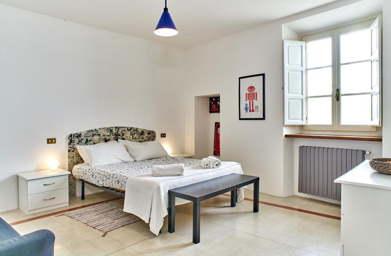 Apartamento Colorato E Vivace Bilocale Lucca Exterior foto