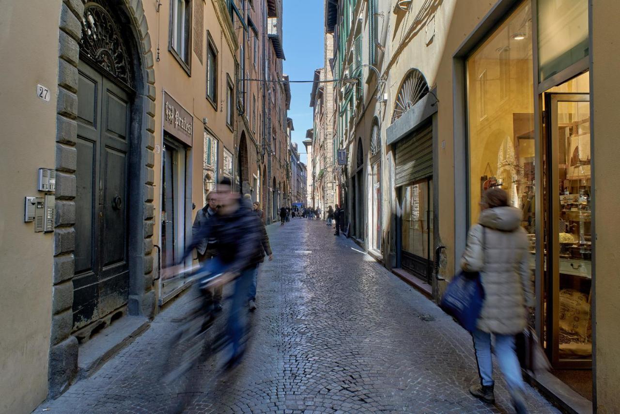 Apartamento Colorato E Vivace Bilocale Lucca Exterior foto